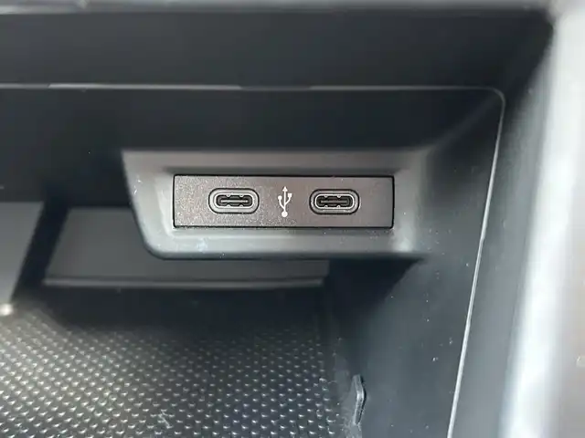 フォルクスワーゲン ＶＷ ポロ TSIコンフォートライン 福島県 2021(令3)年 2.4万km ピュアホワイト ワンオーナー/プリクラッシュブレーキシステム/プロアクティブオキュパントプロテクション/純正SDナビゲーション/【フルセグTV/Bluetooth/App connect】/ETC2.0/リアビューカメラ/LEDヘッドライト/・オートライト/スマートキー/・プッシュスタート/電動格納ミラー/・ヒーテッドドアミラー/純正フロアマット/取扱説明書/新車時保証書