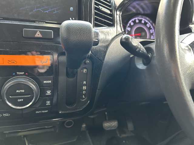 スズキ パレット ＳＷ TS 福岡県 2011(平23)年 19.3万km パールホワイト ディスプレイオーディオ/DVD/Bluetooth/FM/AM/iPod/AUX/オートライト/フォグランプ/電動格納ミラー/純正フロアマット/ETC（ビルド