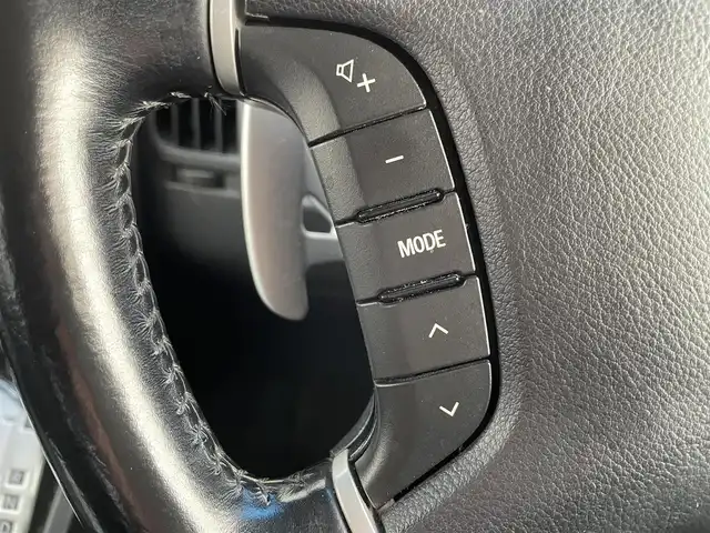 三菱 デリカＤ：５ D－Power package 大阪府 2015(平27)年 13.1万km ウォームホワイトパール 社外9インチナビ　ALPINEナビ/・Bluetooth/フルセグTV/CD/DVD/ラジオ/主要装備/・クルーズコントロール/・横滑り防止装置/・パドルシフト/・両側パワースライドドア/・本革カバーシート/・D+Nシートヒーター/・社外MKWAWホイール/純正AW有/・スタッドレスタイヤ/・社外フロアマット/・キセノンヘッドライト/・フォグランプ/・ドライブレコーダー/・ETC