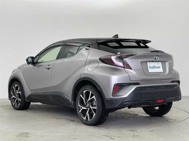 トヨタ Ｃ－ＨＲ G 富山県 2018(平30)年 2万km ブラック/メタルストリームM 純正9型ナビ（DVD/BT/USB/HDMI）/バックカメラ/ドライブレコーダー/ETC/ブラインドスポットモニター/レザーシート/衝突被害軽減システム/レーダークルーズコントロール/レーンキープアシスト/横滑り防止装置/アイドリングストップ/オートホールド付電子パーキング/純正アルミホイール/純正フロアマット/オートLEDライト/オートマチックハイビーム/スマートキー/スペアキー