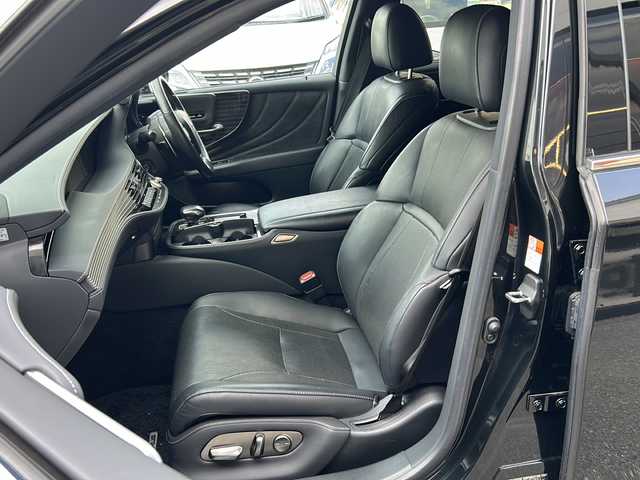 レクサス ＬＳ 500h Iパッケージ 大阪府 2017(平29)年 7.7万km グラファイトブラックガラスフレーク プリクラッシュセーフティ　純正ナビ　黒革席　全方位カメラ　前席シートヒーター＆シートクーラー　ハンドルヒーター　パワーバックドア　三眼ＬＥＤ　ＨＵＤ　ＢＳＭ　ＰＫＳＡ　レーンキープ　レーダークルコン　2.0ビルトインETC パワーシート　AC100V リア電動サンシェード　CD DVD BT フルセグTV オートハイビーム