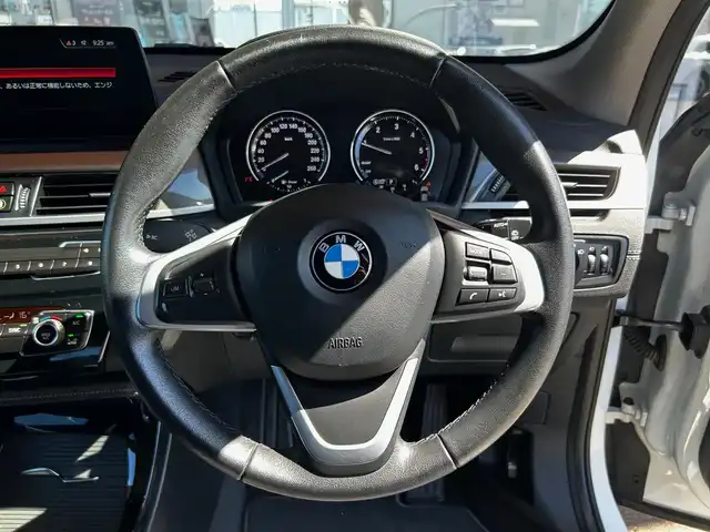 ＢＭＷ Ｘ１ xDrive 18d xライン 富山県 2020(令2)年 2.3万km 白 HDDナビ/AM/FMラジオ/Bluetooth接続/USB接続/バックカメラ/ドラレコ/アイドリングストップ/プッシュスタート/ミラー内蔵型ETC/コーナーセンサー/D/N席パワーシート/D席メモリ機能付き/パークアシスト/ダウンヒルアシスト/レーンキープアシスト/衝突軽減