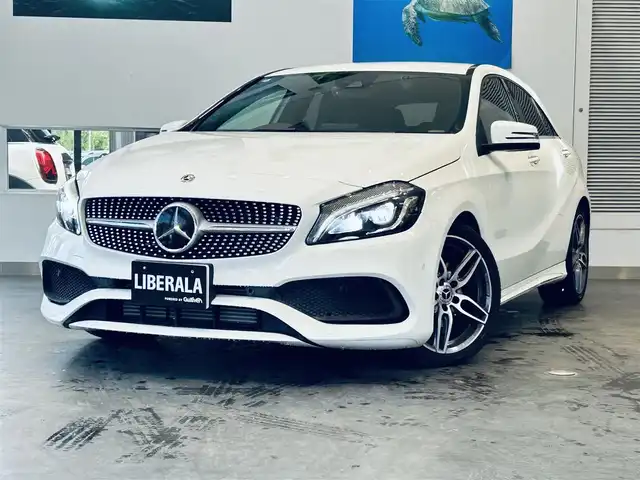 メルセデス・ベンツ Ａ１８０ AMG スタイル 大阪府 2018(平30)年 3.7万km 白 レーダーセーフティP/純正ナビ/TV/バックカメラ/applecarplay/ACC/純正18インチAW/LEDヘッドライト/ブラインドスポット/クリアランスソナー/パドルシフト/ハーフレザー/Dメモリ付きパワーシート/シートヒーター/スマートキー/ETC/ドラレコ