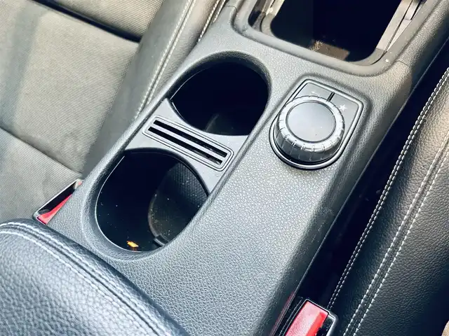 メルセデス・ベンツ Ａ１８０ AMG スタイル 大阪府 2018(平30)年 3.7万km 白 レーダーセーフティP/純正ナビ/TV/バックカメラ/applecarplay/ACC/純正18インチAW/LEDヘッドライト/ブラインドスポット/クリアランスソナー/パドルシフト/ハーフレザー/Dメモリ付きパワーシート/シートヒーター/スマートキー/ETC/ドラレコ