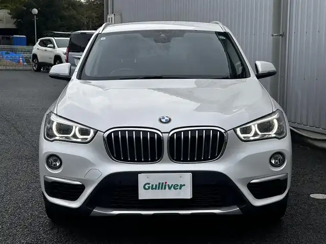 ＢＭＷ Ｘ１ xDrive 18d 静岡県 2017(平29)年 10.5万km ミネラルホワイト ユーザー買取車両/純正ナビ/　【CD/BT】/純正LEDヘッドライト/純正18インチAW/バックカメラ/アダクティブクルーズコントロール/ドライブレコーダー/茶レザーシート/シートヒーター/ミラー一体型ETC/スマートキー/プッシュスタート/新車時保証書/取扱説明書