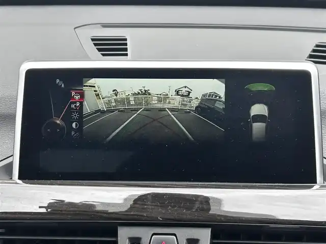 ＢＭＷ Ｘ１ xDrive 18d 静岡県 2017(平29)年 10.5万km ミネラルホワイト ユーザー買取車両/純正ナビ/　【CD/BT】/純正LEDヘッドライト/純正18インチAW/バックカメラ/アダクティブクルーズコントロール/ドライブレコーダー/茶レザーシート/シートヒーター/ミラー一体型ETC/スマートキー/プッシュスタート/新車時保証書/取扱説明書