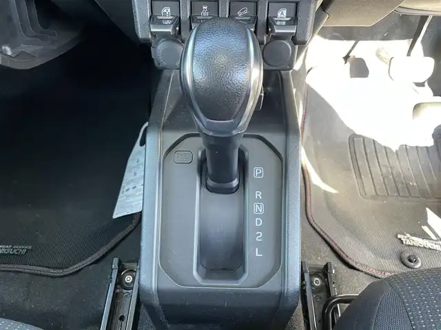 スズキ ジムニー XL 長野県 2019(平31)年 7.5万km ミディアムグレー フルセグテレビ/AM/FM/Bluetooth/シートヒーター/ドアバイザー/4WD/プッシュスタート/パワーウィンドウ/スペアキー/社外フロアマット/ダウンヒルアシストコントロール/電動格納ミラー