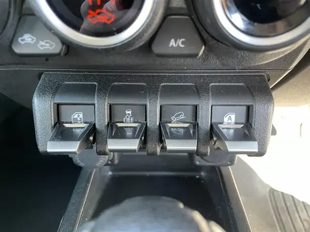 スズキ ジムニー XL 長野県 2019(平31)年 7.5万km ミディアムグレー フルセグテレビ/AM/FM/Bluetooth/シートヒーター/ドアバイザー/4WD/プッシュスタート/パワーウィンドウ/スペアキー/社外フロアマット/ダウンヒルアシストコントロール/電動格納ミラー