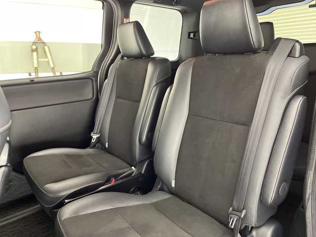 トヨタ ノア ハイブリッド Si ダブルバイビーⅡ 宮崎県 2020(令2)年 7万km ホワイトパールクリスタルシャイン ワンオーナー/Toyota Safety Sense/〇プリクラシュセーフティ/〇レーンディパーチャーアラート/〇パーキングサポートブレーキ/〇オートマチックハイビーム/〇クリアランスソナー/〇先行車発進告知/社外9インチSDナビ/フルセグTV/CD/DVD/Bluetooth/バックカメラ/社外11.6インチ後席フリップダウンモニター（TVM-FW1100）/両側パワースライドドア/ハーフレザーシート/シートヒーター/クルーズコントロール/前後ドライブレコーダー/純正16インチAW/スマートキー×2/ETC/保証書/取扱説明書