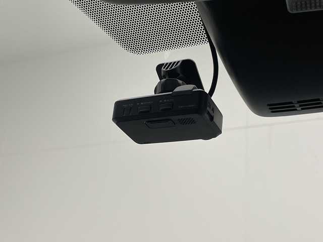 トヨタ ノア ハイブリッド Si ダブルバイビーⅡ 宮崎県 2020(令2)年 7万km ホワイトパールクリスタルシャイン ワンオーナー/Toyota Safety Sense/〇プリクラシュセーフティ/〇レーンディパーチャーアラート/〇パーキングサポートブレーキ/〇オートマチックハイビーム/〇クリアランスソナー/〇先行車発進告知/社外9インチSDナビ/フルセグTV/CD/DVD/Bluetooth/バックカメラ/社外11.6インチ後席フリップダウンモニター（TVM-FW1100）/両側パワースライドドア/ハーフレザーシート/シートヒーター/クルーズコントロール/前後ドライブレコーダー/純正16インチAW/スマートキー×2/ETC/保証書/取扱説明書