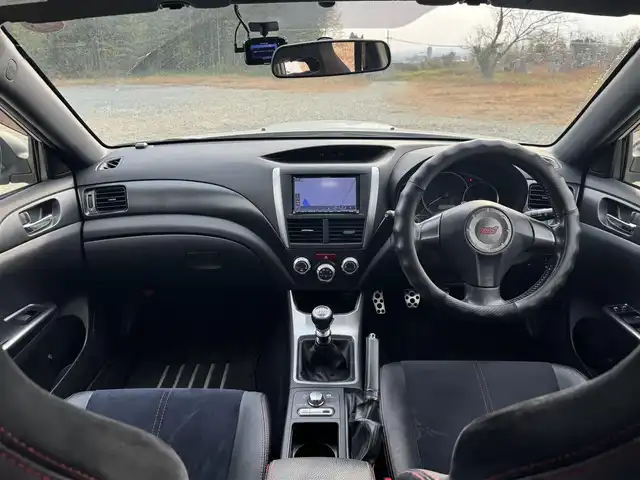 スバル インプレッサ ＷＲＸ STi 兵庫県 2014(平26)年 5.6万km サテンホワイトパール STIエアロ(F/S)/STIタワーバー/ウェッズスポーツ18インチAW/純正ナビ/フルセグTV/Bluetooth接続可/DVD再生可/ETC/ハーフレザーシート/前後ドラレコ/大型リアスポイラー/ツインスクロールターボ