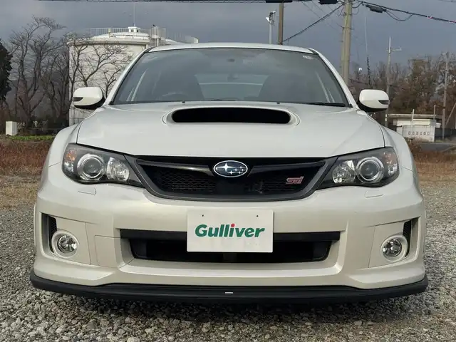 スバル インプレッサ ＷＲＸ STi 兵庫県 2014(平26)年 5.6万km サテンホワイトパール STIエアロ(F/S)/STIタワーバー/ウェッズスポーツ18インチAW/純正ナビ/フルセグTV/Bluetooth接続可/DVD再生可/ETC/ハーフレザーシート/前後ドラレコ/大型リアスポイラー/ツインスクロールターボ