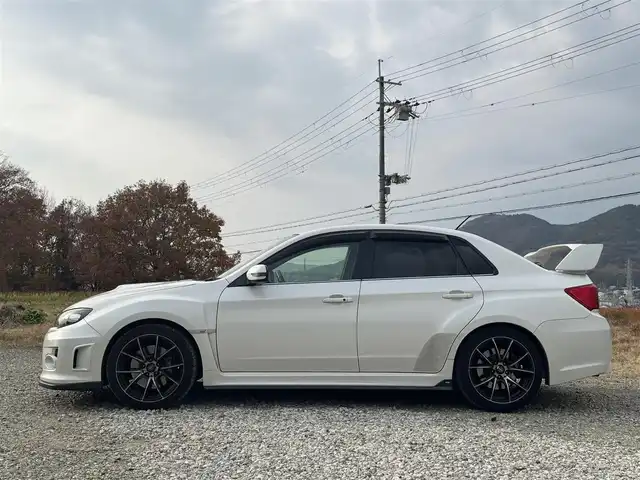 スバル インプレッサ ＷＲＸ STi 兵庫県 2014(平26)年 5.6万km サテンホワイトパール STIエアロ(F/S)/STIタワーバー/ウェッズスポーツ18インチAW/純正ナビ/フルセグTV/Bluetooth接続可/DVD再生可/ETC/ハーフレザーシート/前後ドラレコ/大型リアスポイラー/ツインスクロールターボ