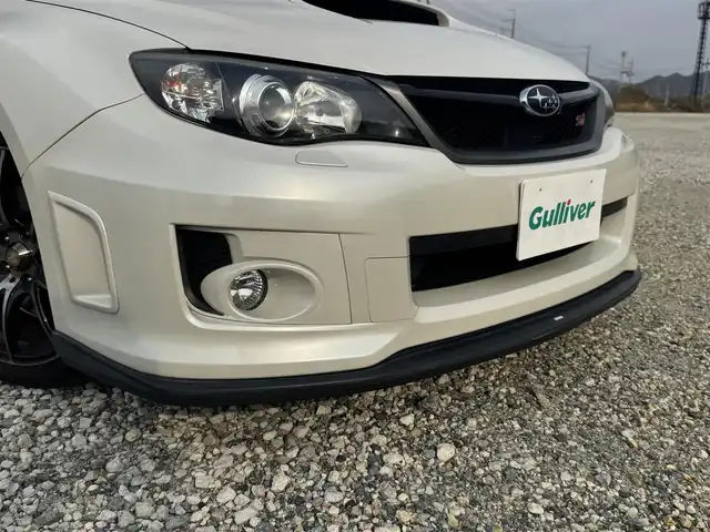 スバル インプレッサ ＷＲＸ STi 兵庫県 2014(平26)年 5.6万km サテンホワイトパール STIエアロ(F/S)/STIタワーバー/ウェッズスポーツ18インチAW/純正ナビ/フルセグTV/Bluetooth接続可/DVD再生可/ETC/ハーフレザーシート/前後ドラレコ/大型リアスポイラー/ツインスクロールターボ
