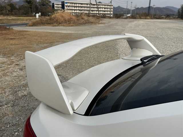 スバル インプレッサ ＷＲＸ STi 兵庫県 2014(平26)年 5.6万km サテンホワイトパール STIエアロ(F/S)/STIタワーバー/ウェッズスポーツ18インチAW/純正ナビ/フルセグTV/Bluetooth接続可/DVD再生可/ETC/ハーフレザーシート/前後ドラレコ/大型リアスポイラー/ツインスクロールターボ