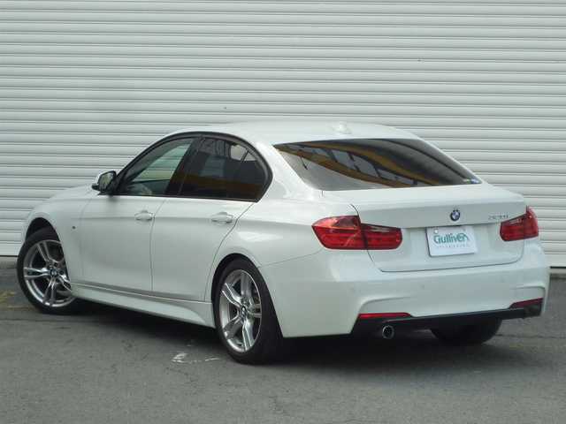 ＢＭＷ ３２０ｉ Mスポーツ 和歌山県 2014(平26)年 2.2万km アルピンホワイトⅢ 純正HDDナビ/（CD/DVD/BT/AUX/USB）/インテリジェントセーフティ/レーンディパーチャーウォーニング/クルーズコントロール/バックカメラ/バックセンサー/ルームミラー、一体型ETC/前席パワーシート/純正HIDヘッドライト/純正18インチAW/スペアキーX1/取扱説明書/保証書