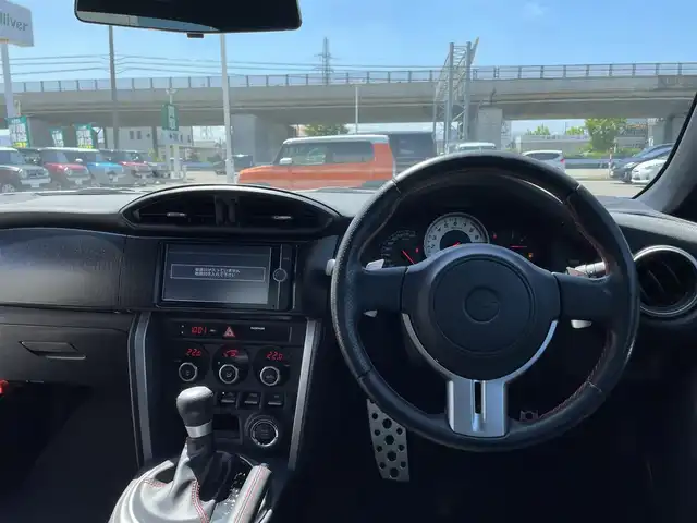 トヨタ ８６ GT 石川県 2013(平25)年 3.7万km ギャラクシーブルーシリカ 純正メモリーナビ/純正CD/DVD再生/フルセグTV/バックカメラ/LEDヘッドライト/スマートキー/プッシュスタート/電動ミラー/オートライト/純正アルミホイール/オートエアコン/社外マフラー