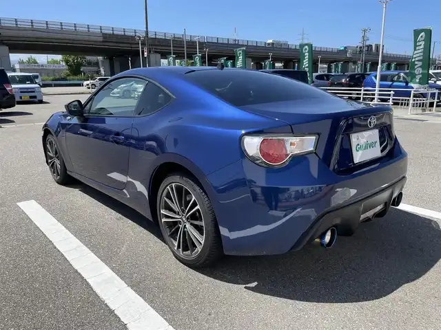 トヨタ ８６ GT 石川県 2013(平25)年 3.7万km ギャラクシーブルーシリカ 純正メモリーナビ/純正CD/DVD再生/フルセグTV/バックカメラ/LEDヘッドライト/スマートキー/プッシュスタート/電動ミラー/オートライト/純正アルミホイール/オートエアコン/社外マフラー