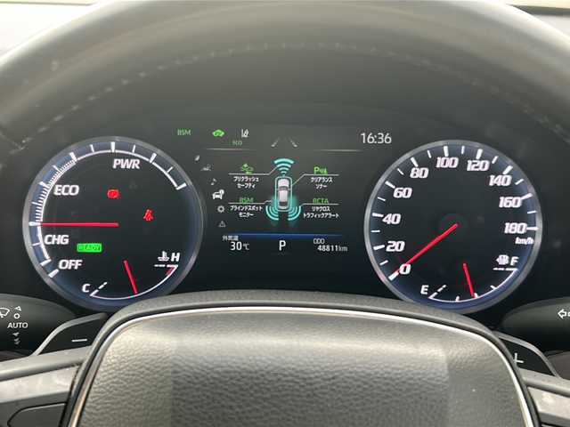 トヨタ クラウン ハイブリッド G 岐阜県 2018(平30)年 4.9万km ホワイトパールクリスタルシャイン 登録時走行距離48811km/純正ディスプレイオーディオ/ワンセグ/バックカメラ/サンルーフ/トヨタセーフティセンス（衝突被害軽減システム）/コーナーセンサー前後/レーダークルーズコントロール/ブラインドスポットモニター/パワーシート全席/シートヒーター/スマートキー/スペアキー1本/ETC/ステアリングヒーター/ブラインドスポットモニター/電動リヤサンシェード/ドアバイザー/ウィンカーミラー/社外アルミホイール/純正フロアマット/ABS/横滑り防止装置/レーンキープアシスト/盗難防止装置/オートライト/オートマチックハイビーム/LEDヘッドライト/フォグランプ/エアバッグ運転席・助手席/カーテンエアバッグ