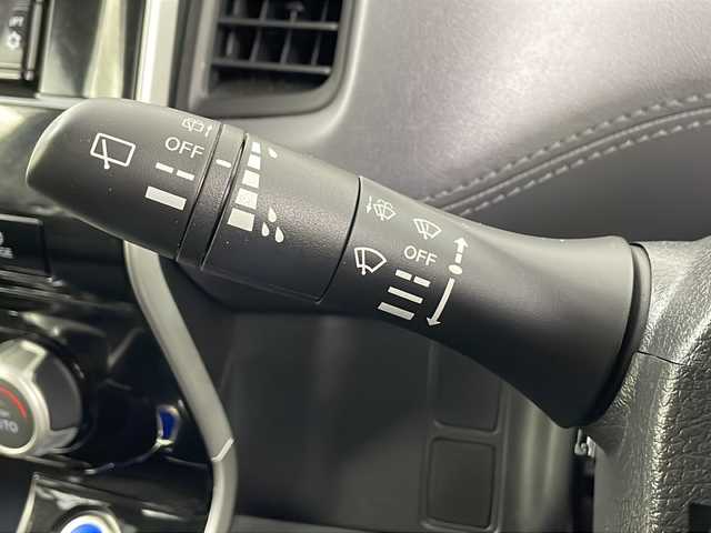 日産 セレナ e－パワー ハイウェイスター V 埼玉県 2020(令2)年 4.7万km ブリリアントホワイトパール フリップダウンモニター/純正メモリナビ(MJ320D-W)/CD/DVD/Bluetooth/フルセグ/全方位カメラ/両側パワースライドドア/プロパイロット/衝突軽減システム/ブレードホールド/電子パーキング/BSM/デジタルインナーミラー/ETC/社外レーダー/純正アルミホイール/フロアマット/LEDヘッドライト/フロントフォグランプ/プッシュスタート/スマートキー