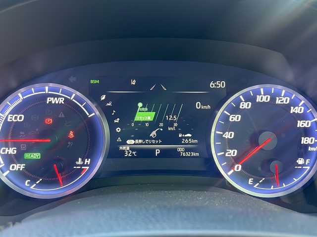 トヨタ クラウン ハイブリッド S Cパッケージ 広島県 2019(令1)年 7.7万km ホワイトパールクリスタルシャイン 登録時走行距離：76155km/メーカー純正ナビ/　CD DVD BT MSV フルセグTV/バックカメラ/プリクラッシュセーフティシステム/レーンキープアシスト/レーダークルーズコントロール/ブラインドスポットモニター/クリアランスソナー/ヘッドアップディスプレイ/リアクロストラフィックアラート/パーキングサポート/ロードサインアシスト/純正ドライブレコーダー/ビルトインETC/AC100V充電/MTモード付AT/ホールド機能付き電子パーキングブレーキ/パワーシート/シートヒーター/革巻きステアリング/ステアリングスイッチ/ステアリングヒーター/プッシュスタート/スマートキー