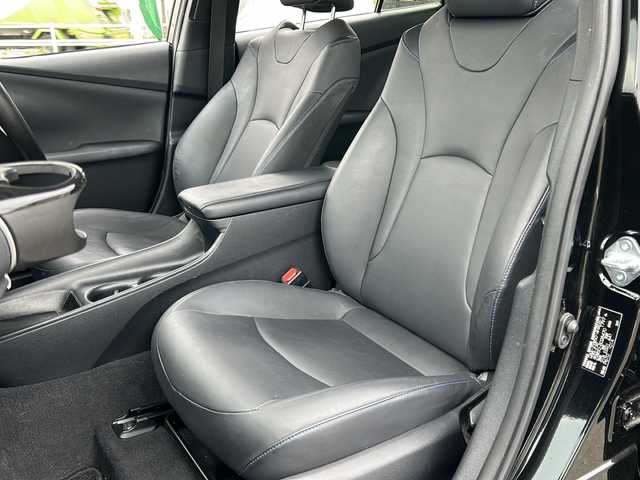 トヨタ プリウス S ツーリングセレクション 岡山県 2016(平28)年 8.1万km アティチュードブラックマイカ モデリスタ/純正9型ナビ/（AM.FM.BT.TV.DVD.CD）/トヨタセーフティセンス/・プリクラッシュセーフティ/・アダプティブクルーズコントロール/・オートマチックハイビーム/・レーンキープアシスト/合皮シート/シートヒーター/アイドリングストップ/びるといんETC/社外17インチアルミ/LEDヘッドライト