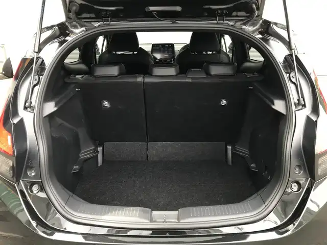 トヨタ アクア GRスポーツ 和歌山県 2023(令5)年 2.9万km ブラックマイカ 純正ディスプイレイオーディオ/　BT/AM/FM/トヨタセーフティセンス/・衝突被害軽減ブレーキ/・車線逸脱抑制機能/・ブラインドスポットモニター/・パーキングサポートブレーキ/・レーダークルーズコントロール/バックカメラ/パノラミックビューモニター/アドバンスドパーク/ハーフレザーシート/前席シートヒーター/ステアリングヒーター/スペアキー×１/純正ETC/保証書/取扱説明書