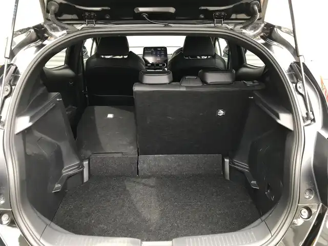 トヨタ アクア GRスポーツ 和歌山県 2023(令5)年 2.9万km ブラックマイカ 純正ディスプイレイオーディオ/　BT/AM/FM/トヨタセーフティセンス/・衝突被害軽減ブレーキ/・車線逸脱抑制機能/・ブラインドスポットモニター/・パーキングサポートブレーキ/・レーダークルーズコントロール/バックカメラ/パノラミックビューモニター/アドバンスドパーク/ハーフレザーシート/前席シートヒーター/ステアリングヒーター/スペアキー×１/純正ETC/保証書/取扱説明書