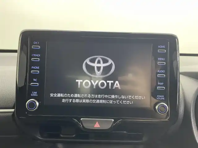 トヨタ ヤリスクロス ハイブリッド G 埼玉県 2022(令4)年 2.8万km ブラックマイカ 純正８インチナビ　Ｂｌｕｅｔｏｏｔｈ　アラウンドビューモニター　前後ドライブレコーダー　レーダークルーズコントロール　レーンキープアシスト　コーナーセンサー　衝突軽減システム　スマートキー ＥＴＣ