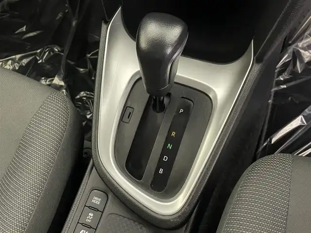 トヨタ ヤリスクロス ハイブリッド G 埼玉県 2022(令4)年 2.8万km ブラックマイカ 純正８インチナビ　Ｂｌｕｅｔｏｏｔｈ　アラウンドビューモニター　前後ドライブレコーダー　レーダークルーズコントロール　レーンキープアシスト　コーナーセンサー　衝突軽減システム　スマートキー ＥＴＣ