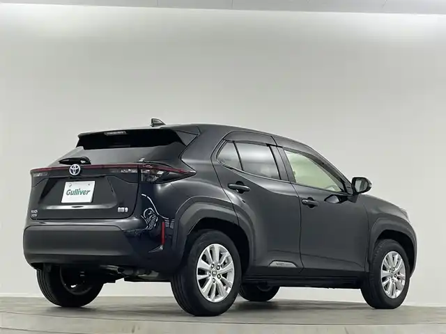 トヨタ ヤリスクロス ハイブリッド G 埼玉県 2022(令4)年 2.8万km ブラックマイカ 純正８インチナビ　Ｂｌｕｅｔｏｏｔｈ　アラウンドビューモニター　前後ドライブレコーダー　レーダークルーズコントロール　レーンキープアシスト　コーナーセンサー　衝突軽減システム　スマートキー ＥＴＣ