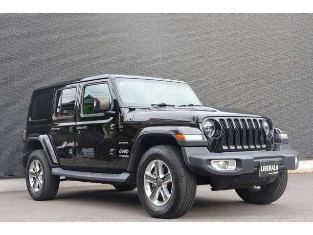 クライスラー・ジープ ジープ ラングラー アンリミテッド サハラ ローンチエディション 大分県 2018(平30)年 8.9万km ブラック 当店買取車両/クルーズコントロール/ブラインドスポットモニター/純正ナビ/地デジ/ＣａｒＰｌａｙ/Bluetooth/ＵＳＢ/フロントカメラ/バックカメラ/サイドカメラ/レザーシート（黒）/シートヒーター/ステアリングヒーター/ＬＥＤヘッドライト/オートライト/純正１８インチＡＷ/ＥＴＣ/ドライブレコーダー前後（ユピテル）