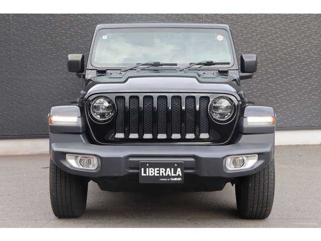 クライスラー・ジープ ジープ ラングラー アンリミテッド サハラ ローンチエディション 大分県 2018(平30)年 8.9万km ブラック 当店買取車両/クルーズコントロール/ブラインドスポットモニター/純正ナビ/地デジ/ＣａｒＰｌａｙ/Bluetooth/ＵＳＢ/フロントカメラ/バックカメラ/サイドカメラ/レザーシート（黒）/シートヒーター/ステアリングヒーター/ＬＥＤヘッドライト/オートライト/純正１８インチＡＷ/ＥＴＣ/ドライブレコーダー前後（ユピテル）