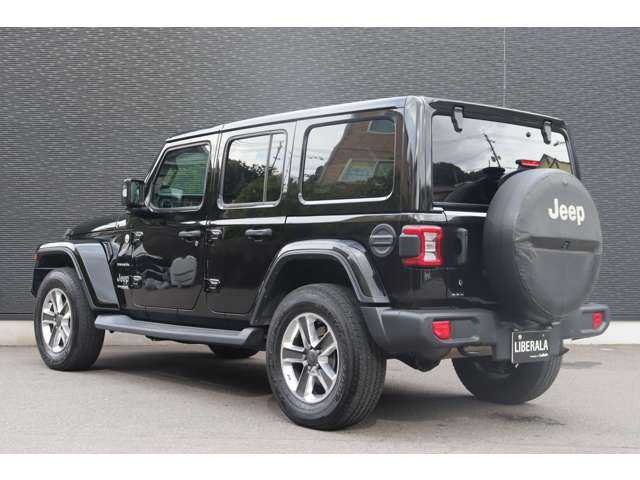 クライスラー・ジープ ジープ ラングラー アンリミテッド サハラ ローンチエディション 大分県 2018(平30)年 8.9万km ブラック 当店買取車両/クルーズコントロール/ブラインドスポットモニター/純正ナビ/地デジ/ＣａｒＰｌａｙ/Bluetooth/ＵＳＢ/フロントカメラ/バックカメラ/サイドカメラ/レザーシート（黒）/シートヒーター/ステアリングヒーター/ＬＥＤヘッドライト/オートライト/純正１８インチＡＷ/ＥＴＣ/ドライブレコーダー前後（ユピテル）