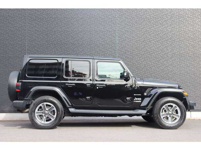 クライスラー・ジープ ジープ ラングラー アンリミテッド サハラ ローンチエディション 大分県 2018(平30)年 8.9万km ブラック 当店買取車両/クルーズコントロール/ブラインドスポットモニター/純正ナビ/地デジ/ＣａｒＰｌａｙ/Bluetooth/ＵＳＢ/フロントカメラ/バックカメラ/サイドカメラ/レザーシート（黒）/シートヒーター/ステアリングヒーター/ＬＥＤヘッドライト/オートライト/純正１８インチＡＷ/ＥＴＣ/ドライブレコーダー前後（ユピテル）