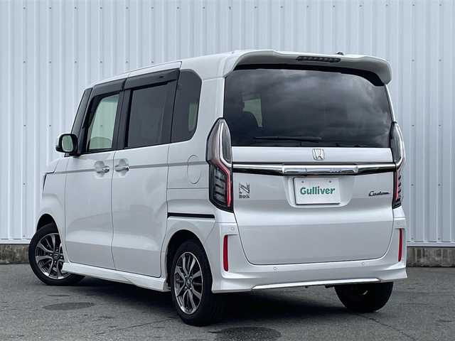 ホンダ Ｎ ＢＯＸ カスタム L 福岡県 2023(令5)年 3.4万km プラチナホワイトパール ワンオーナー/ホンダセンシング/衝突軽減ブレーキ/路外逸脱抑制機能/アダプティブクルーズコントロール/オートハイビーム/クリアランスソナー/純正９インチナビ（ＬＸＵ－２３７ＮＢｉ）/フルセグTV/CD/DVD/BT/SD/applecarplay/androidauto/バックカメラ/両側パワースライドドア/前席シートヒーター/前後ドラレコ/ビルトインETC2.0/電動パーキング/ブレーキホールド/スマートキー/プッシュスタート/シートバックテーブル/ロールサンシェード/純正アルミ