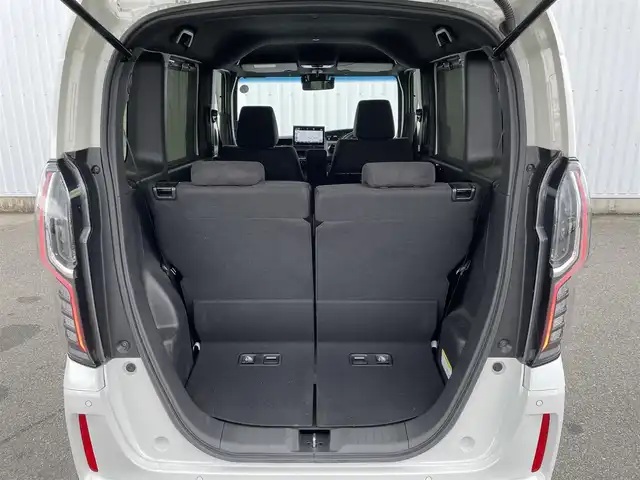 ホンダ Ｎ ＢＯＸ カスタム L 福岡県 2023(令5)年 3.4万km プラチナホワイトパール ワンオーナー/ホンダセンシング/衝突軽減ブレーキ/路外逸脱抑制機能/アダプティブクルーズコントロール/オートハイビーム/クリアランスソナー/純正９インチナビ（ＬＸＵ－２３７ＮＢｉ）/フルセグTV/CD/DVD/BT/SD/applecarplay/androidauto/バックカメラ/両側パワースライドドア/前席シートヒーター/前後ドラレコ/ビルトインETC2.0/電動パーキング/ブレーキホールド/スマートキー/プッシュスタート/シートバックテーブル/ロールサンシェード/純正アルミ