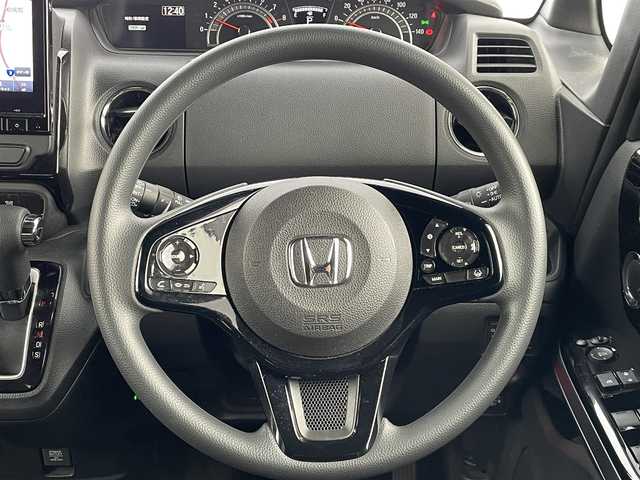 ホンダ Ｎ ＢＯＸ カスタム L 福岡県 2023(令5)年 3.4万km プラチナホワイトパール ワンオーナー/ホンダセンシング/衝突軽減ブレーキ/路外逸脱抑制機能/アダプティブクルーズコントロール/オートハイビーム/クリアランスソナー/純正９インチナビ（ＬＸＵ－２３７ＮＢｉ）/フルセグTV/CD/DVD/BT/SD/applecarplay/androidauto/バックカメラ/両側パワースライドドア/前席シートヒーター/前後ドラレコ/ビルトインETC2.0/電動パーキング/ブレーキホールド/スマートキー/プッシュスタート/シートバックテーブル/ロールサンシェード/純正アルミ