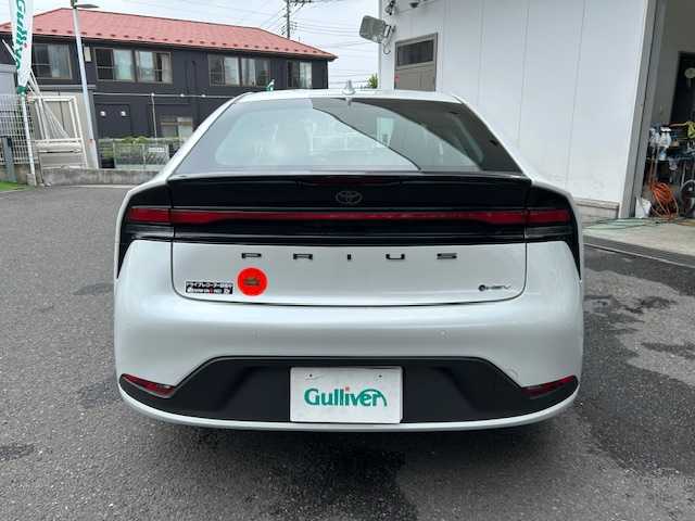トヨタ プリウス G 宮城県 2023(令5)年 1.3万km プラチナホワイトパールマイカ ワンオーナー/純正ナビ（AM/FM/BT/USB）/フルセグTV/レーダークルーズコントロール/レーンキープアシスト/衝突被害軽減装置/コーナーセンサー/シートヒーター/電動パーキングブレーキ/オートライト/オートマチックハイビーム/LEDライト/ETC2.0/ドライブレコーダー（前後）/保証書