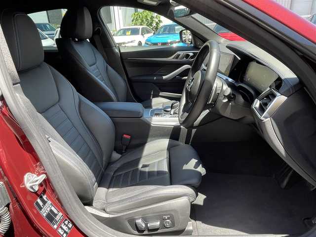 ＢＭＷ Ｍ４４０ｉ xDrive グランクーペ 神奈川県 2021(令3)年 1.4万km ワイン 黒革シート/harman/kardon/純正メモリーナビ・地デジTV/全方位カメラ/ワイヤレス充電/インテリジェントセーフティ/レーダークルーズコントロール/衝突軽減ブレーキ/LKA/BSM/パークアシスト/後退アシスト/純正19インチAW/青ブレーキキャリパー/LEDヘッドライト/電動トランク/前席パワーシート/シートヒーター/純正USB/BT/ミラーリング機能/ミラーETC2.0/前後ドライブレコーダー/パドルシフト/プッシュスタート/スマートキー×2/社外18AW/スタッドレスタイヤ車載/R4/5/6年ディーラー整備記録/保証書・取扱説明書