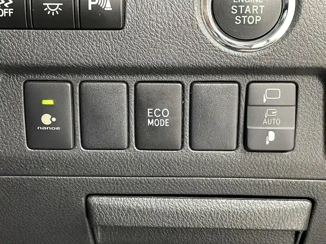 トヨタ アルファード 茨城県 2013(平25)年 2.3万km ホワイトパールクリスタルシャイン 社外ナビ/フルセグ視聴可/Bluetooth接続/DVD再生可/ETC/クルコン/後席モニター/サンルーフ/オットマン/電動リアゲート/純正AW/純正フロアマット