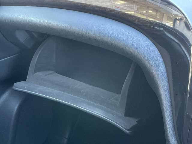 日産 エルグランド 250ハイウェイスター 静岡県 2011(平23)年 8.9万km ブリリアントホワイトパール 社外ナビ　/社外フリップダウンモニター　/両側パワスラ　/半革シート　/革巻きステアリング　/オートライト　/ウィンカーミラー　/木目調パネル/ETC　/純正１８インチＡＷ　/スマートキー　/スペアキー　/保証書　/取説