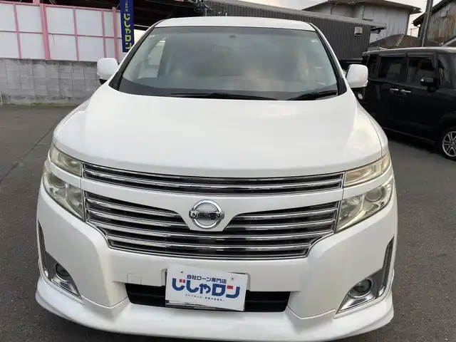 日産 エルグランド 250ハイウェイスター 和歌山県 2011(平23)年 8.9万km ブリリアントホワイトパール (株)IDOMが運営する【じしゃロン和歌山店】の自社ローン対象車両になります。こちらは現金ご利用時の価格です。/自社ローンご希望の方は別途その旨お申付け下さい。/社外ナビ　/社外フリップダウンモニター　/両側パワスラ　/半革シート　/革巻きステアリング　/オートライト　/ウィンカーミラー　/木目調パネル/ETC　/純正１８インチＡＷ　/スマートキー　/スペアキー　/保証書　/取説