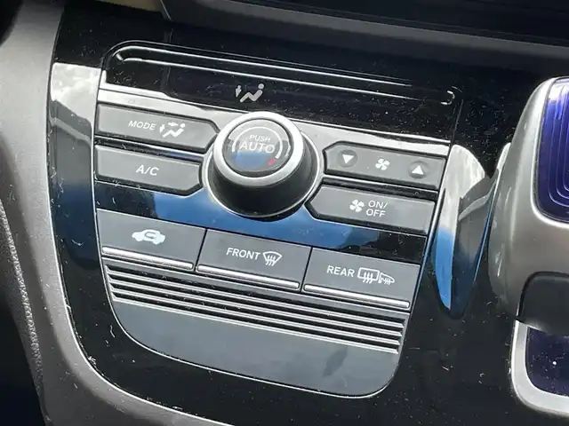 ホンダ フリード ハイブリット G ホンダセンシング 滋賀県 2017(平29)年 8.1万km ホワイトオーキッドパール 純正SDナビ/【Bluetooth/CD/DVD/USB/フルセグ】/バックカメラ/両側パワースライドドア/追従クルーズコントロール/LEDヘッドライト/スマートキー/プッシュスタート/ステアリングリモコン/ビルトインETC