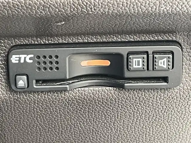 ホンダ フリード ハイブリット G ホンダセンシング 滋賀県 2017(平29)年 8.1万km ホワイトオーキッドパール 純正SDナビ/【Bluetooth/CD/DVD/USB/フルセグ】/バックカメラ/両側パワースライドドア/追従クルーズコントロール/LEDヘッドライト/スマートキー/プッシュスタート/ステアリングリモコン/ビルトインETC