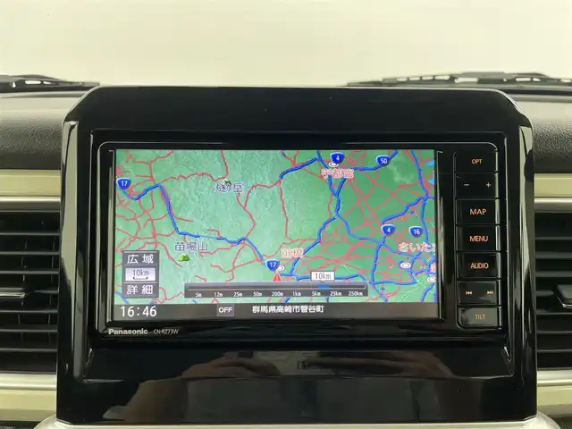 スズキ クロスビー HYBRID MZ 群馬県 2018(平30)年 6.8万km キャラバンアイボリーパールメタリック/ホワイト 2トーンルーフ 全方位モニター用カメラパッケージ/・全方位モニター用カメラ［フロント//バックカメラ］/・USBソケット/・ステアリングハンズフリースイッチ/＝＝＝＝＝＝＝＝/純正ナビ(CN-R273W)/（CD/DVD/SD/BT/フルセグ/ビルトインETC/360°録画ドライブレコーダー/迷彩柄サイドデカール/スズキセーフティサポート/・デュアルセンサーブレーキサポート/・後退時ブレーキサポート/・ハイビームアシスト/・車線逸脱警報機能/・ふらつき警報機能/・先行車発進お知らせ機能/・標識認識機能/・誤発進抑制機能（前後）/シートヒーター（D/N席）/パドルシフト/クルーズコントロール/LEDヘッドライト/スマートキー/プッシュスタート
