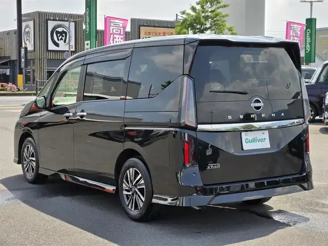 日産 セレナ ハイウェイスター V 鹿児島県 2023(令5)年 0.2万km ダイヤモンドブラック プロパイロット２．０　/デジタルインナーミラー　/ビルトインＥＴＣ２．０　/ｉＱ充電　/両側パワースライドドア　/アラウンドビューモニター　/ＮｉｓｓａｎＣｏｎｎｅｃｔナビ　/ハンドル支援/前後コーナーセンサー/HDMI入力端子/純正アルミホイール(16インチ)/プッシュスタート/スマートキー/LEDヘッドライト/エアバッグ(W＋サイド)/カーテンエアバッグ