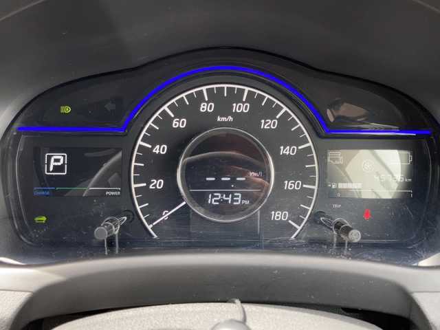 日産 ノート e－パワー メダリスト Bアロー 岐阜県 2018(平30)年 4.6万km 赤 登録時走行距離45736キロ/純正7インチSDナビ（MM318D-W）/ワンセグテレビ/全方位カメラ/バックカメラ/Blue tooth・CD・DVD・AUX・iPod・SDミュージックサーバー/ETC/衝突被害軽減システム/デジタルインナーミラー/EBD（電子制御制動力配分システム）/インテリジェント エマージェンシーブレーキ/LDW（車線逸脱警報）/踏み間違い衝突防止アシスト/車両接近通報装置/コーナーセンサー前後/ドライブレコーダー前方/LEDヘッドライト/オートライト/フォグランプ/ウィンカーミラー/レーンキープアシスト/レーダークルーズコントロール/横滑り防止装置/SRSエアバッグシステム運転席・助手席/純正15アルミホイール/ハーフレザーシート/フルフラットシート/純正フロアマット/プッシュスタート/スマートキー/スペアキー1本/保証書/取扱説明書/記録簿/ドアバイザー/ルーフブラック