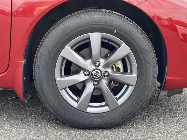 日産 ノート e－パワー メダリスト Bアロー 岐阜県 2018(平30)年 4.6万km 赤 登録時走行距離45736キロ/純正7インチSDナビ（MM318D-W）/ワンセグテレビ/全方位カメラ/バックカメラ/Blue tooth・CD・DVD・AUX・iPod・SDミュージックサーバー/ETC/衝突被害軽減システム/デジタルインナーミラー/EBD（電子制御制動力配分システム）/インテリジェント エマージェンシーブレーキ/LDW（車線逸脱警報）/踏み間違い衝突防止アシスト/車両接近通報装置/コーナーセンサー前後/ドライブレコーダー前方/LEDヘッドライト/オートライト/フォグランプ/ウィンカーミラー/レーンキープアシスト/レーダークルーズコントロール/横滑り防止装置/SRSエアバッグシステム運転席・助手席/純正15アルミホイール/ハーフレザーシート/フルフラットシート/純正フロアマット/プッシュスタート/スマートキー/スペアキー1本/保証書/取扱説明書/記録簿/ドアバイザー/ルーフブラック