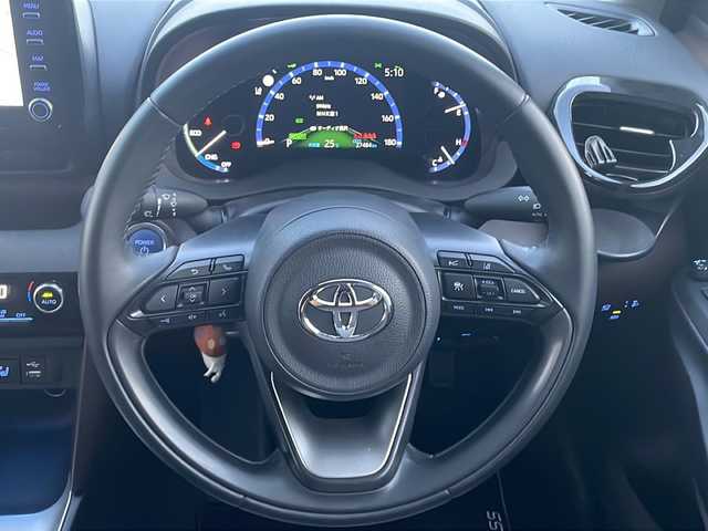 トヨタ ヤリスクロス ハイブリッド Z 茨城県 2021(令3)年 2.8万km ブラックマイカ/ホワイトパールクリスタルシャイン 2トーン ワンオーナー/純正メーカーナビ/　　【フルセグ、BT】/バックカメラ/パノラミックビューモニター/トヨタセーフティセンス/プリクラッシュセーフティ/衝突被害軽減ブレーキ/横風対応制御付/レーントレーシングアシスト/ブラインドスポットモニター/レーダークルーズコントロール/ハーフレザーシート/純正18インチアルミホイール/LEDオートライト/純正フロアマット/前席シートヒーター/スマートキー/プッシュスタート/ビルトインETC/前後ドライブレコーダー/運転席パワーシート